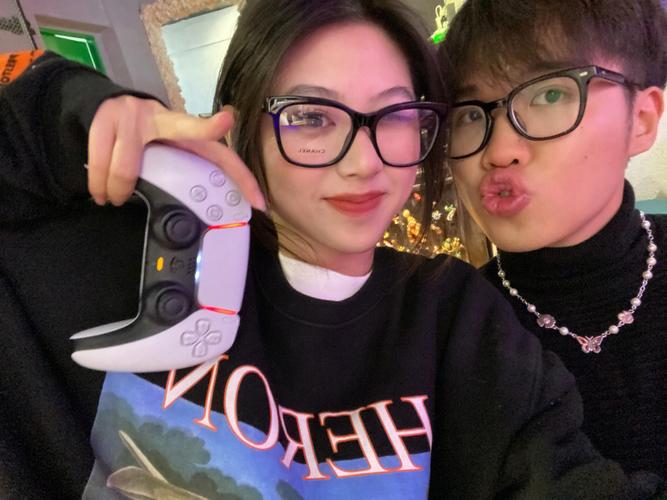 与女大生的同居生活:你弟弟超爱的游戏是啥?