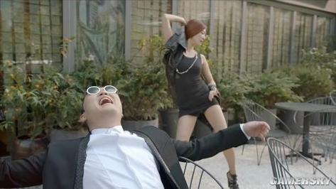 想玩背叛Betrayed里的89绅士游戏？方法很简单！