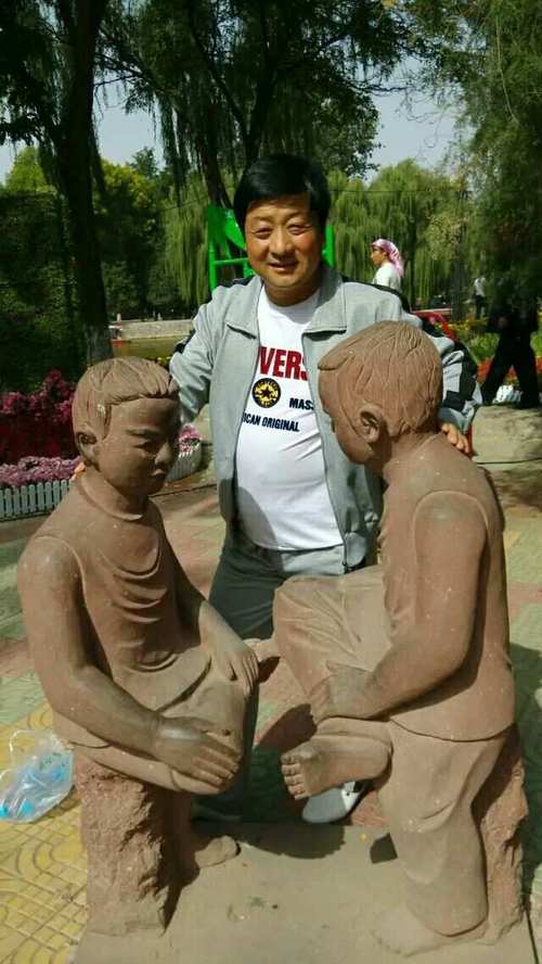 我的幸福人生1.0好玩吗？看我弟弟玩得多开心！