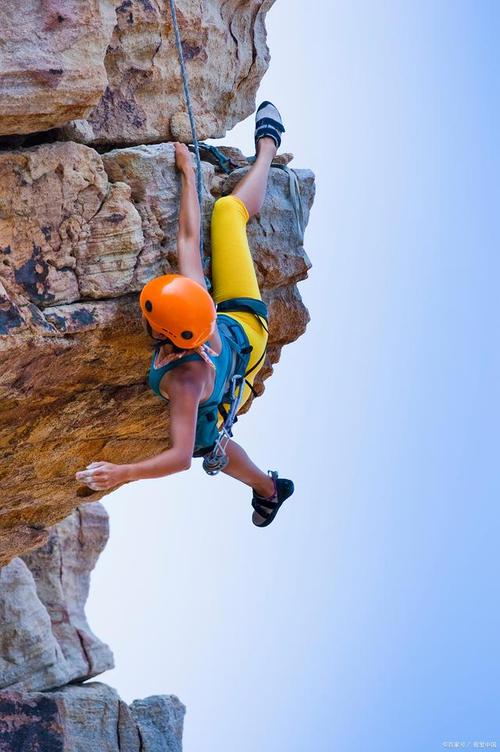 极限跳跃:挑战你的心理极限,释放压力!