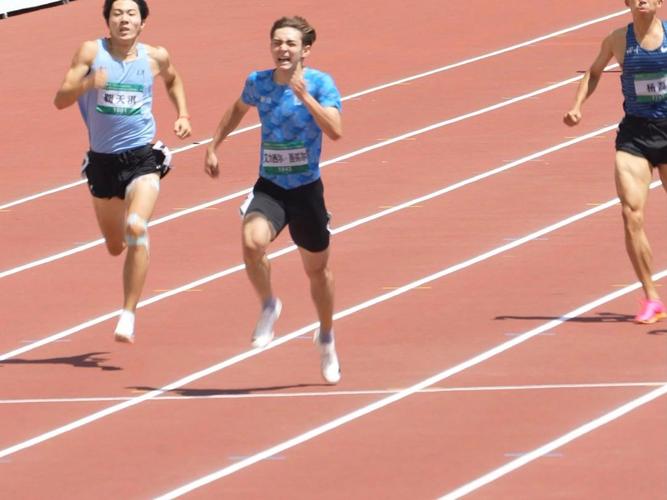 下载田径运动会2:感受速度与激情的碰撞!