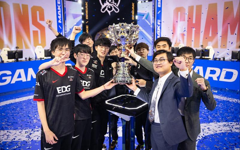 WE战队S3夺冠之路：那些年我们一起追过的电竞梦