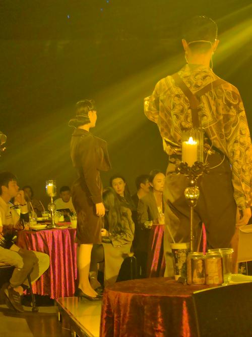 酒池肉林安卓游戏:体验超级富豪的纸醉金迷