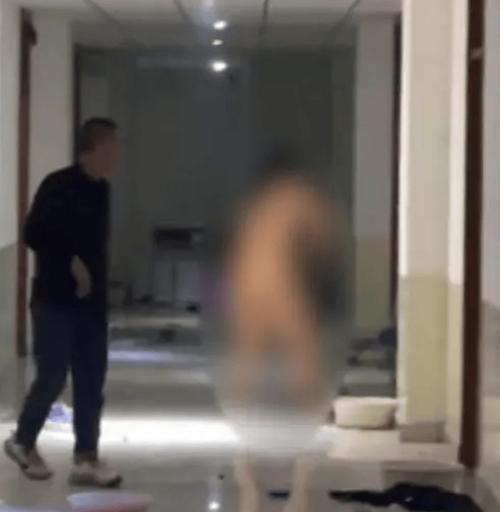 揭秘裸体学院/裸体学校:最新事件回顾