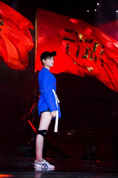 想成为明星？成名之路V0.1官方网站带你实现梦想！