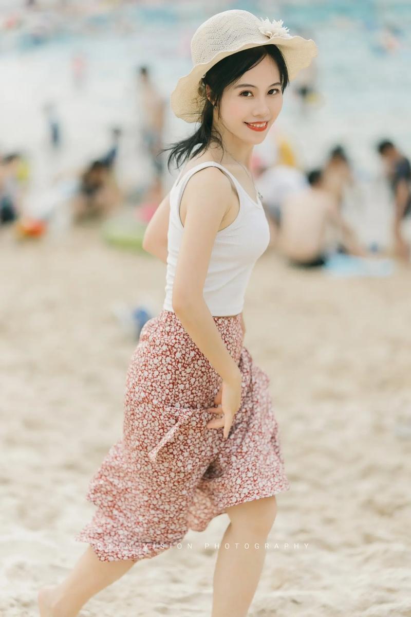 超爆茹搭讪沙滩下载安卓:海滩交友神器,快速邂逅你的缘分