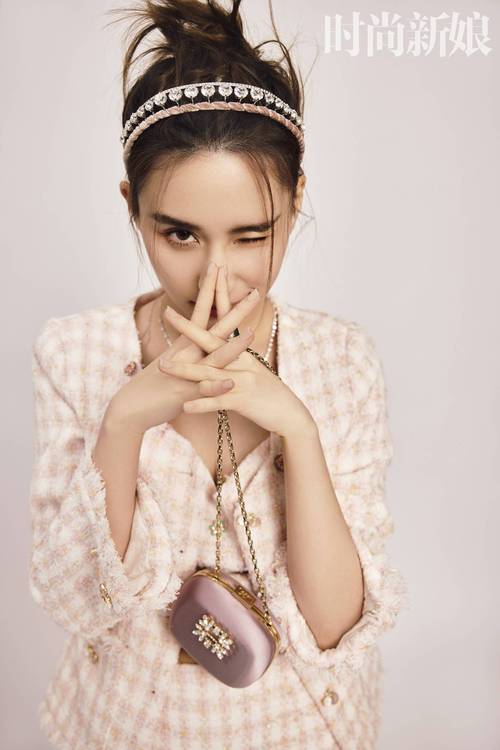 急寻反差美女下载地址？这里资源超丰富