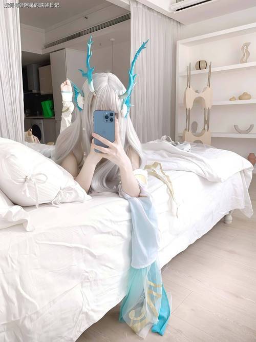 coser花絮最新版本：高清Cosplay花絮，精彩瞬间不容错过！