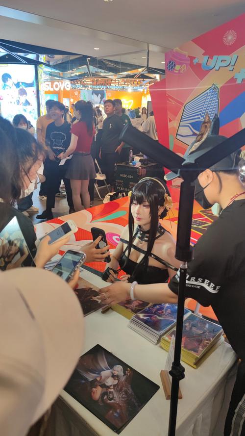 coser花絮游戏官网：最新Cosplay花絮及游戏资讯抢先看