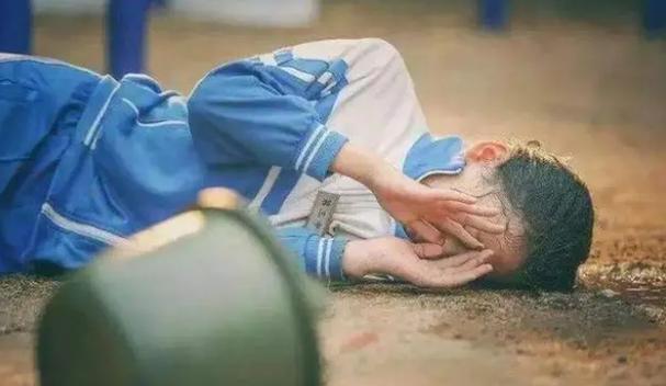 那些年被欺负的回忆：不良少年现身我的按摩店汉化版下载