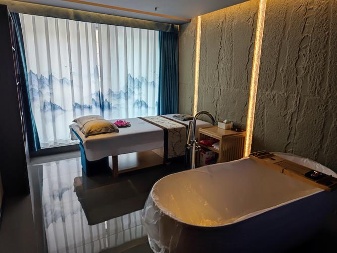 如何找到水疗中心最新版本？下载安装方法详解