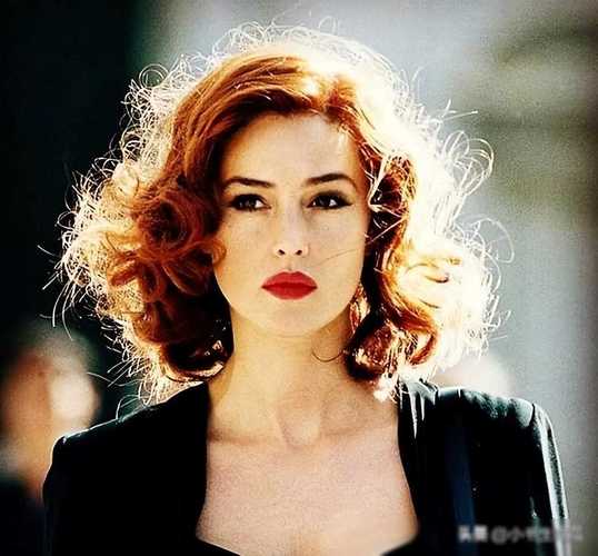 时尚女王莫妮卡第2季完结最新版本是多少啊？最终版赶紧看过来！